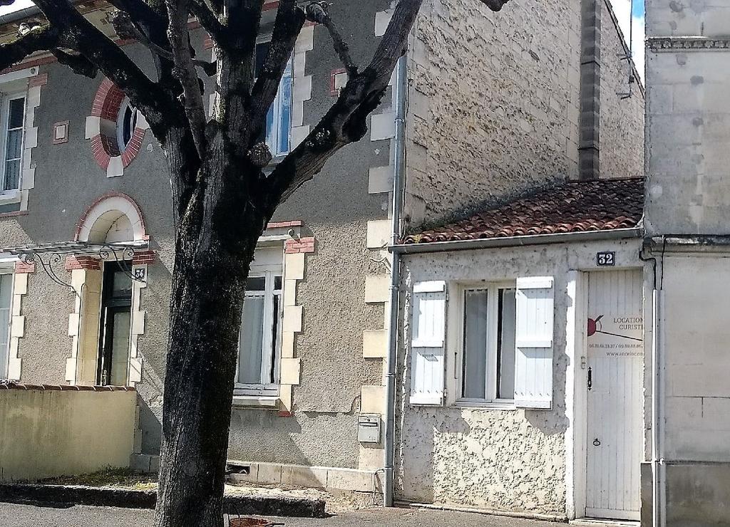 Locations Rives De Seugne - De Gaulle Jonzac Exterior foto
